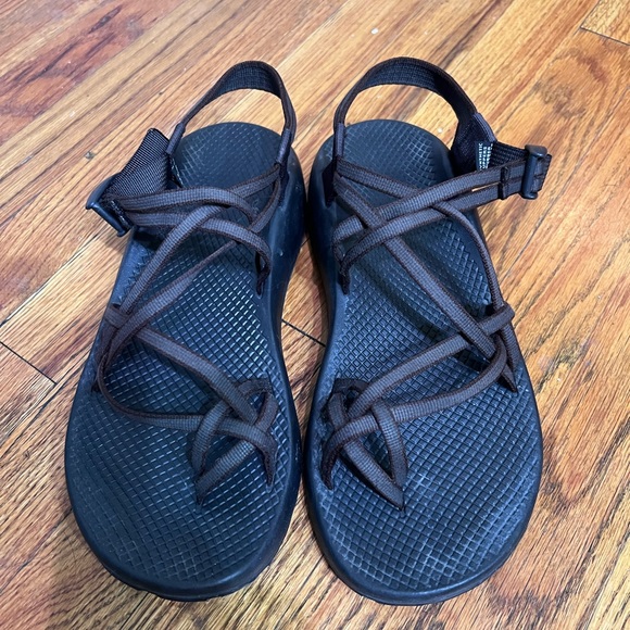 Mens Chaco ZX sandals size 10. - Picture 2 of 5